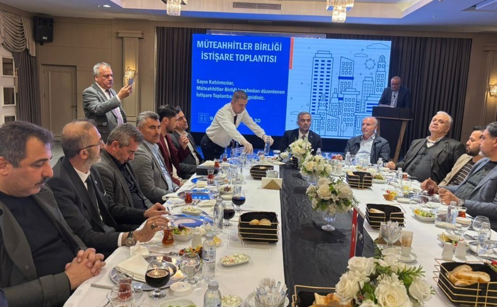 Kahramanmaraş'ta İnşaat Sektörünün Yol Haritası Belirlendi: Müteahhitlerden Güç Birliği Kararı