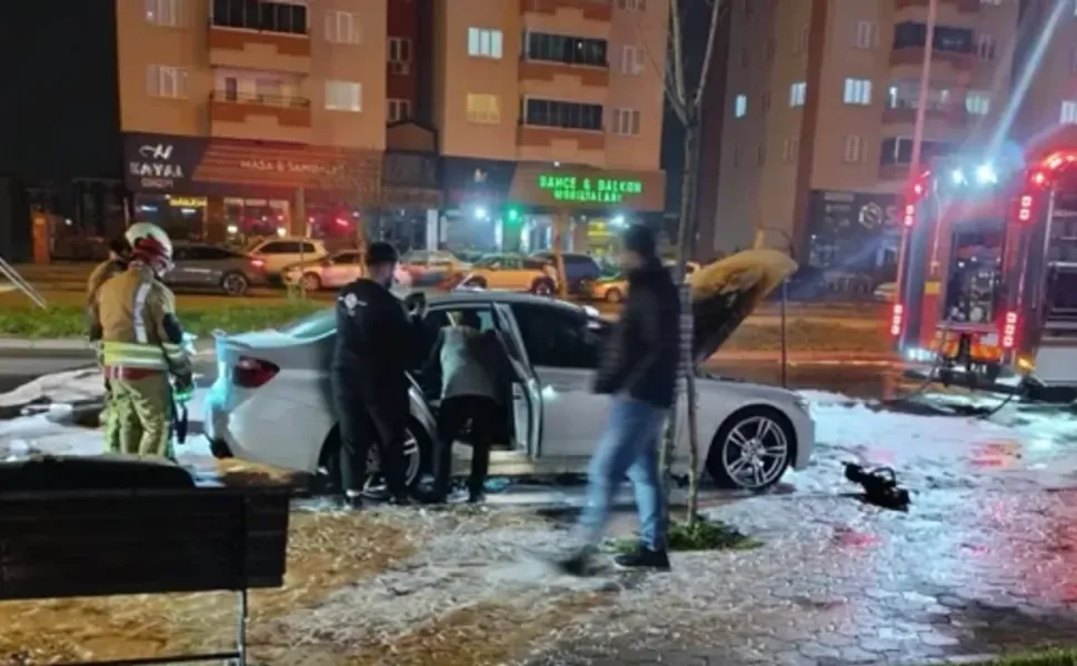 Kahramanmaraş'ta korkutan yangın: Seyir halindeyken alevlere teslim oldu