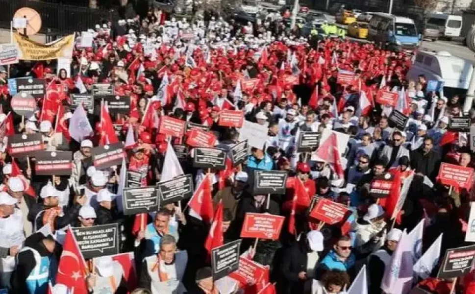 Eğitimde Şiddete "Dur" Demek İçin Şalterler İniyor: 15 Nisan'da İş Bırakılıyor!