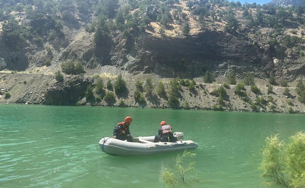 Kahramanmaraş'ta serinlemek için girdiği nehirde kaybolan vatandaş aranıyor
