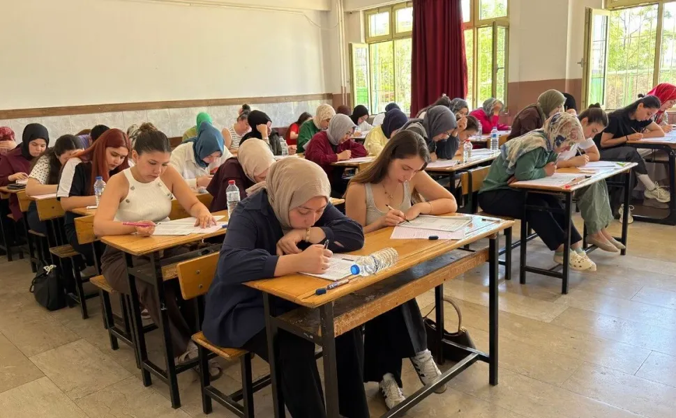 Kahramanmaraş'ta 5 Bin Genç Aynı Anda Ter Döktü!