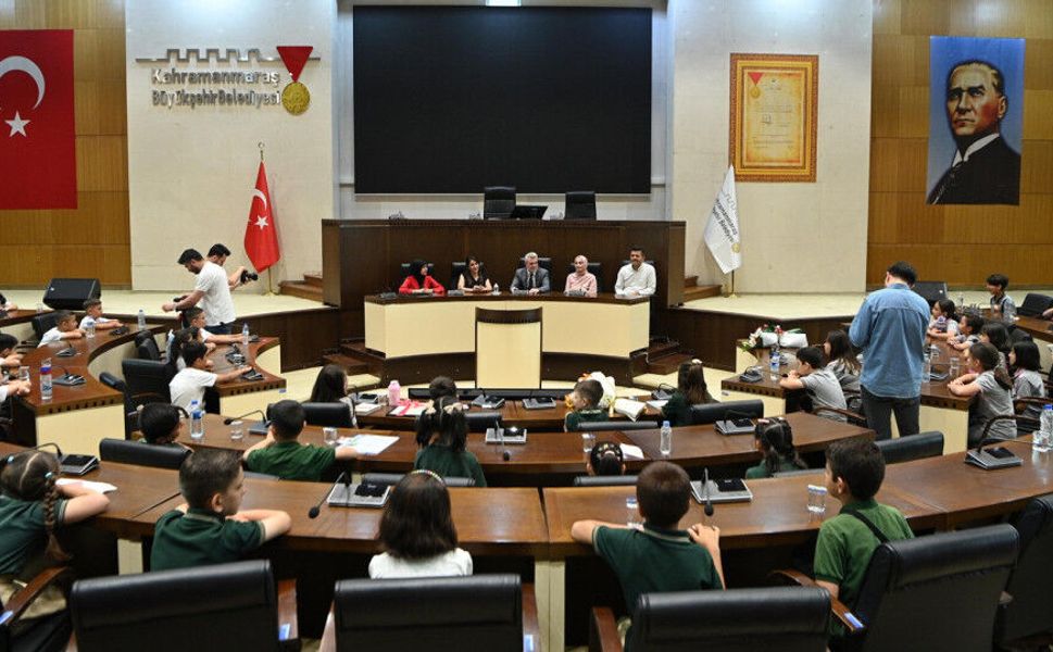 Başkan Görgel, Minik Öğrencileri Ağırladı