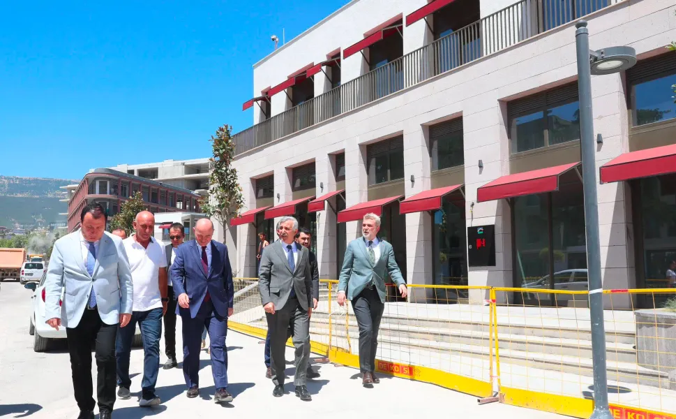 Kahramanmaraş’ın Yeni Kalbi Yükseliyor: Dev Heyetten Tarihi İnşaata Çıkarma