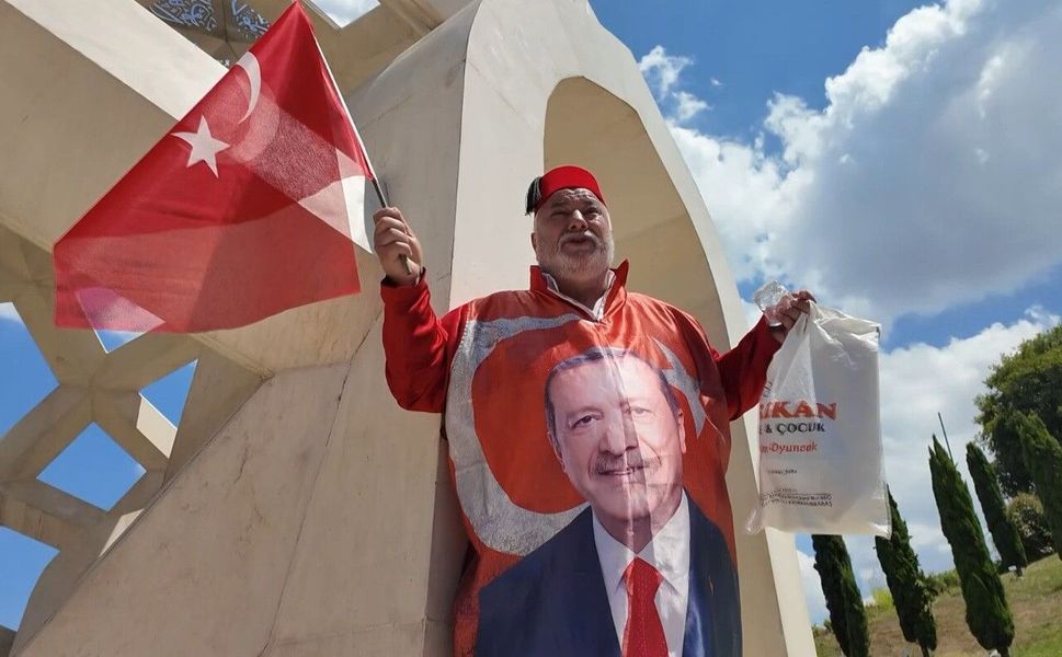 Kahramanmaraş’tan İstanbul’a gelen vatandaştan duygu dolu sözler: "Ölmeden bu Şehitler Köprüsü’nü gördüm binlerce şükür"