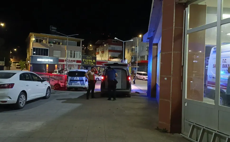 Kahramanmaraş'ta Aile Faciası! Babasını Korumak İsteyen Kardeş Ağabeyini Bıçakladı