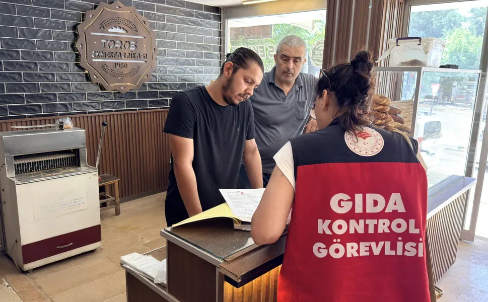 Kahramanmaraş'ta "Kırmızı Çizgi" Denetimi: Ekmek Fiyatları ve Gramajlar Mercek Altında