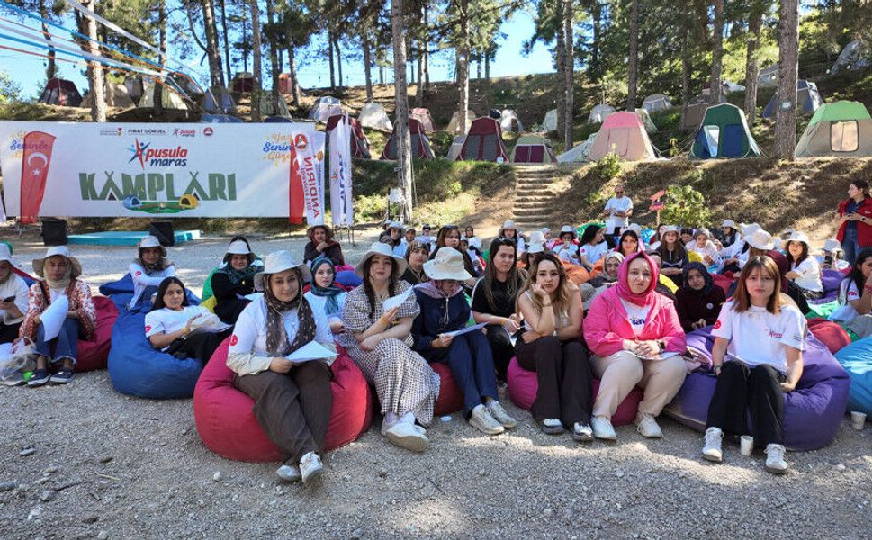 Pusula Maraş Gençleri Doğada Edebiyatla Buluşturdu