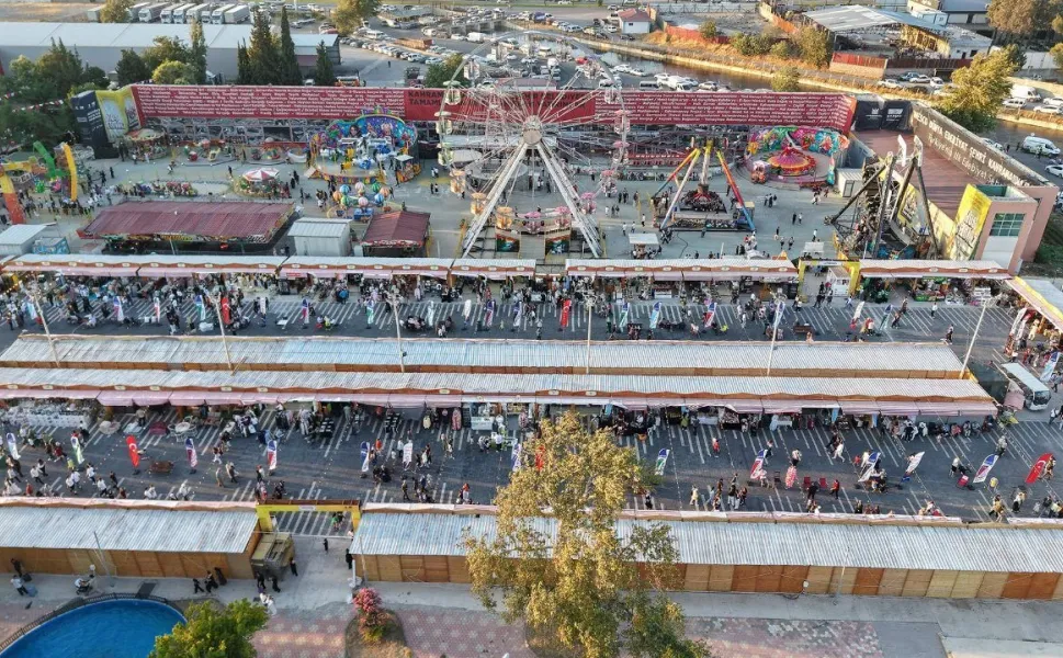 Kahramanmaraş Ağustos Fuarı Esnafın Yüzünü Güldürdü