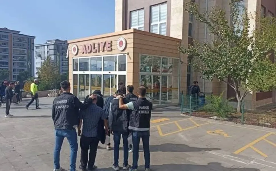 Kahramanmaraş'ta aranan 2 firari yakalandı: 13'er yıl hapis cezaları vardı