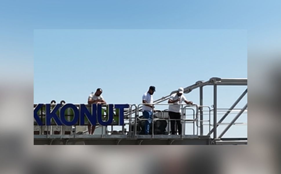 Kahramanmaraş'ta maaş krizi: 4 işçi 30 metrelik kule vince çıktı