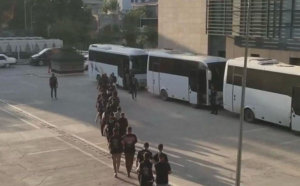Kahramanmaraş'ta dev bahis operasyonunda 67 tutuklama! Para trafiği deşifre oldu!