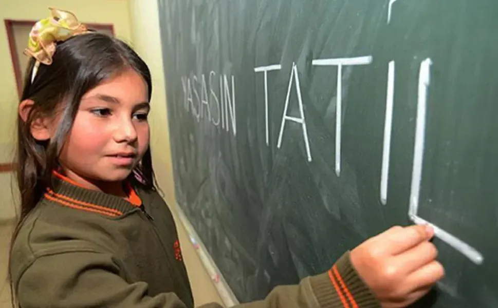Öğrencilerin beklediği takvim açıklandı: Kahramanmaraş’ta tatil tarihleri belli