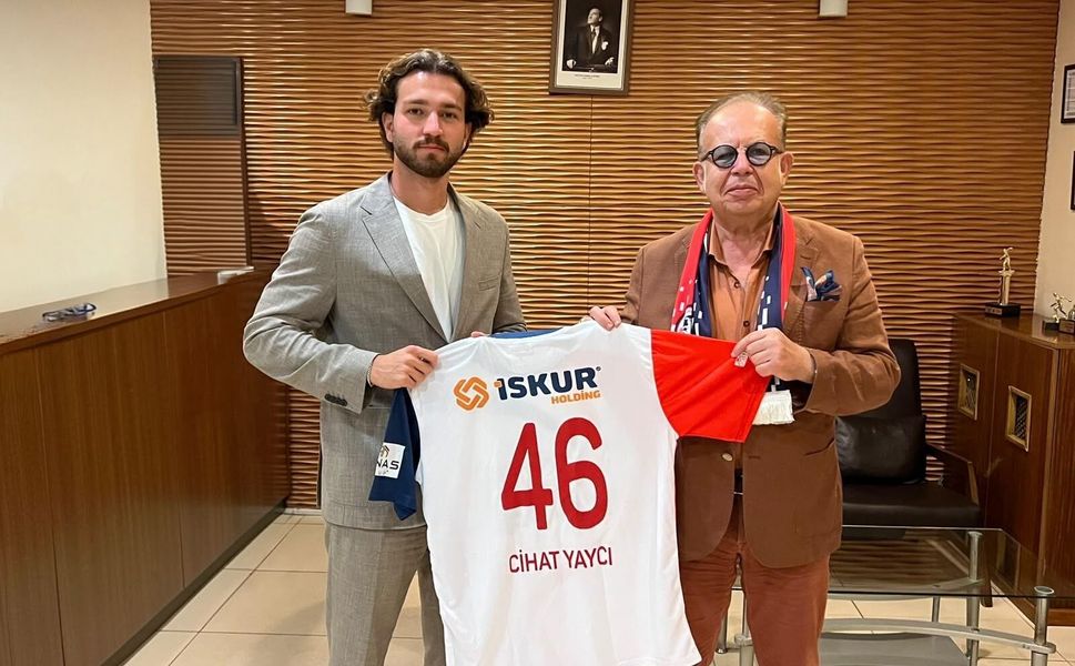 CİHAT YAYCI PAŞA’DAN KAHRAMANMARAŞ İSTİKLALSPOR’A DESTEK ZİYARETİ