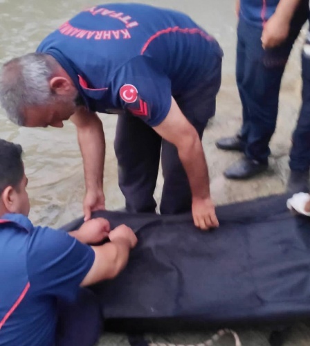Kahramanmaraş'ta suya giren 2 genç can verdi!