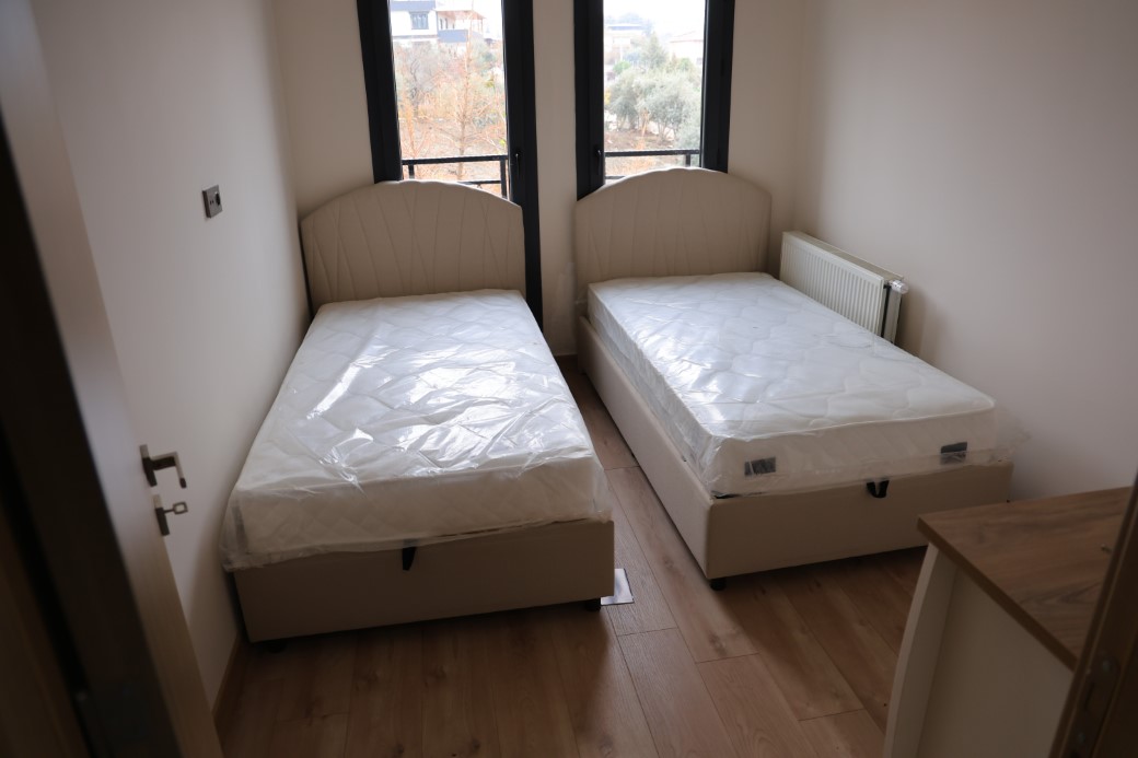 Aw355736 02
