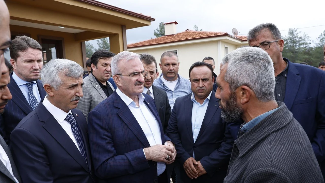 Bakan Yardimcisi Karaloglu Kahramanmarasta Bir Dizi Ziyaret Gerceklestirdi4
