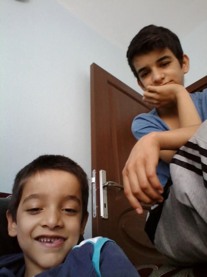 2 Çocuk
