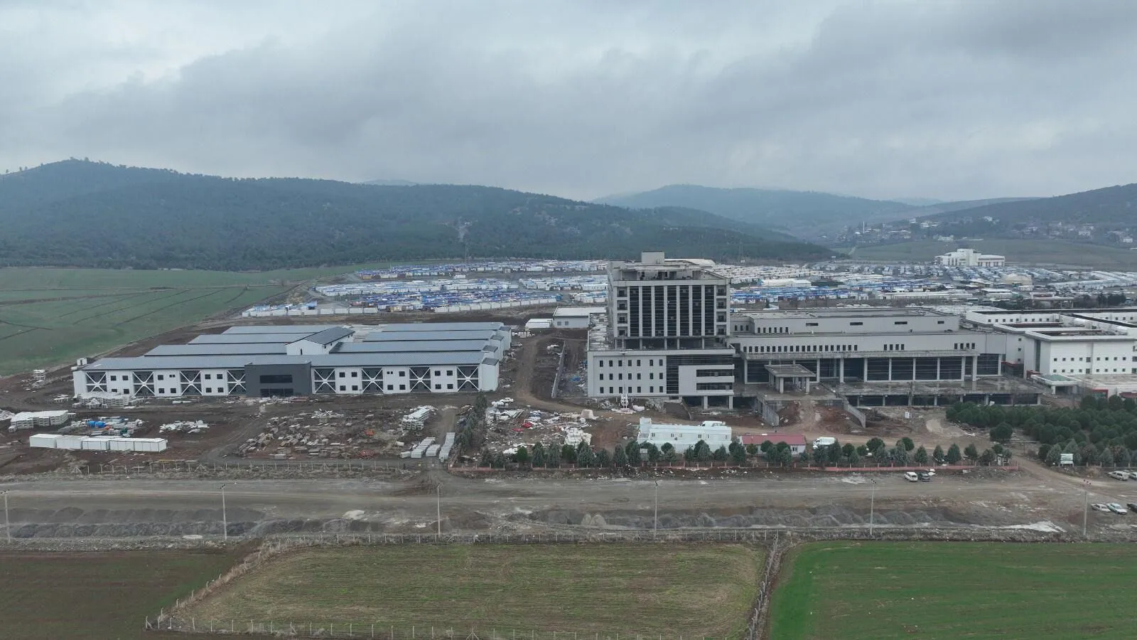 Kahramanmaras Ferhus Saglik Kompleksinde Calismalar Hizla Ilerliyor