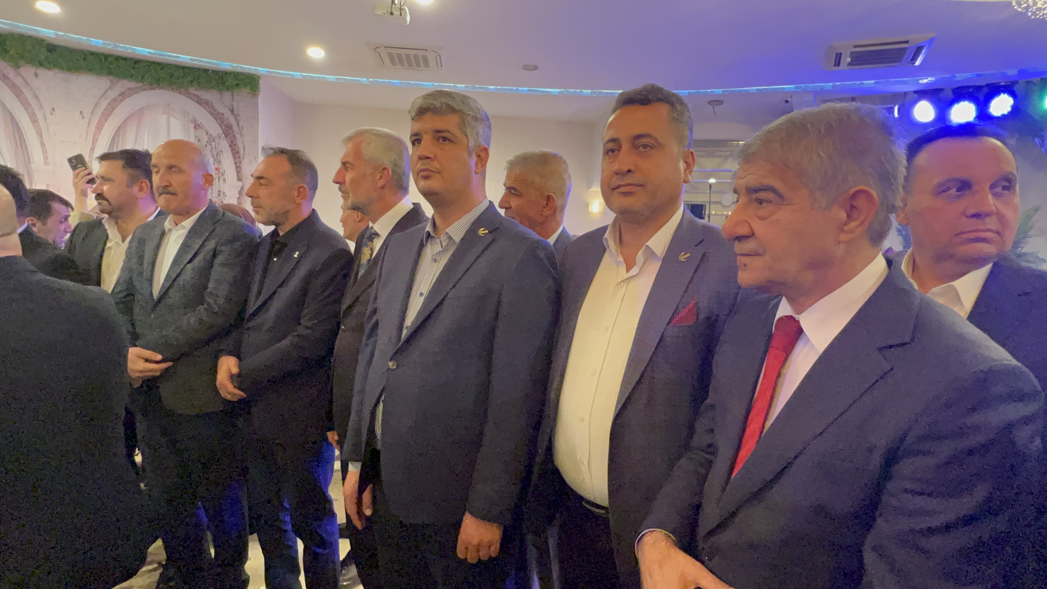 22Bee04495D2D1B30C3762C7646645Ed