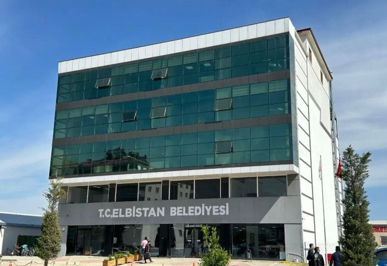 Elbistan Belediyesi Binasi