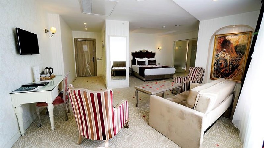 Orkis Palace Termal Otel Bc051Bee