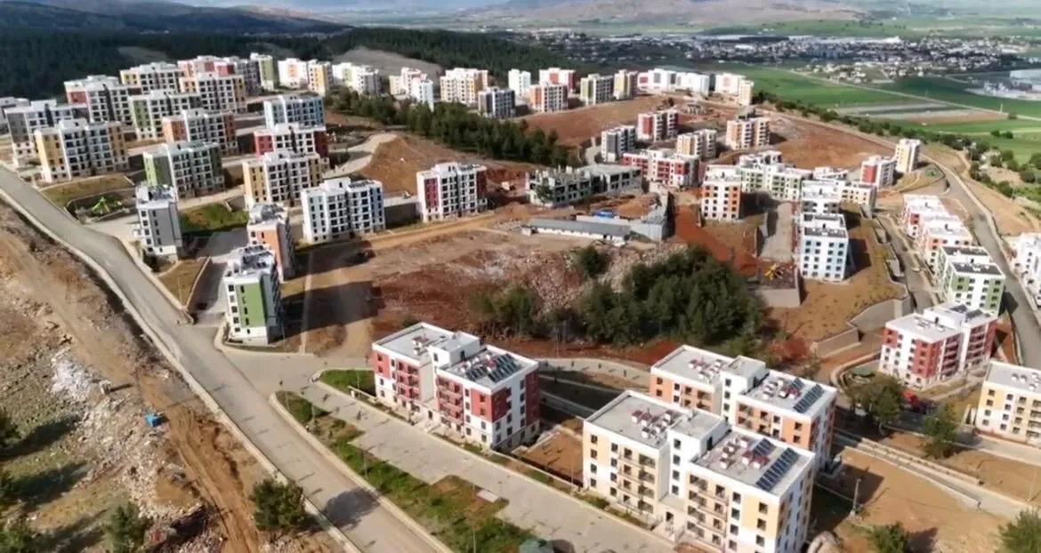 Turkoglunda 3 Bin 844 Kalici Konut Hak Sahiplerine Teslim Edildi 2