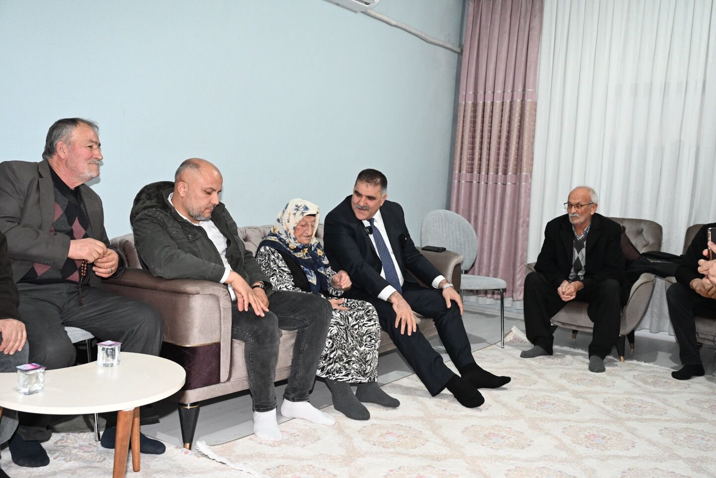 642513297 18102760310498615 2058180136175304558 N