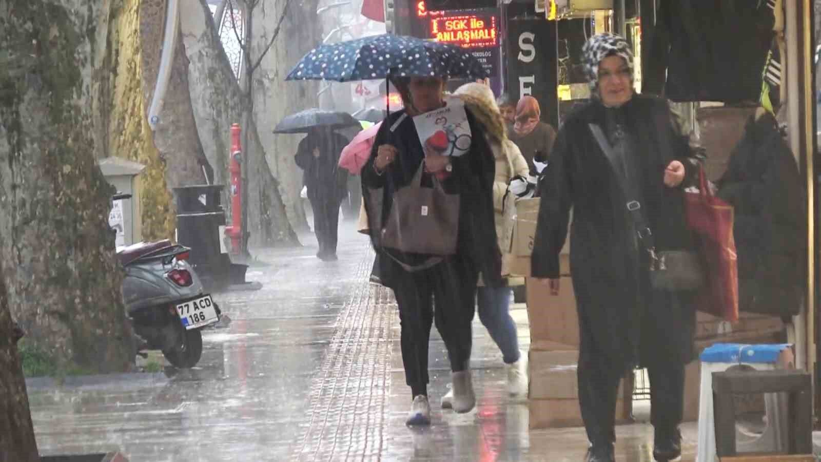17 Eylül'de okullar tatil mi? Perşembe günü hangi illerde okul yok?
