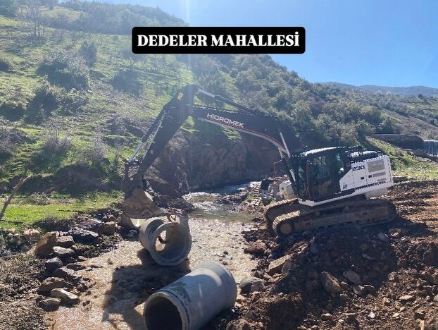 649523453 18104290415498615 5863342656895154527 N