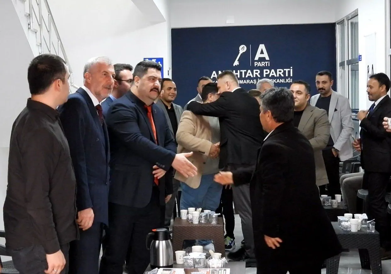 Anahtar Parti Kahramanmarasta Bayram Coskusu1