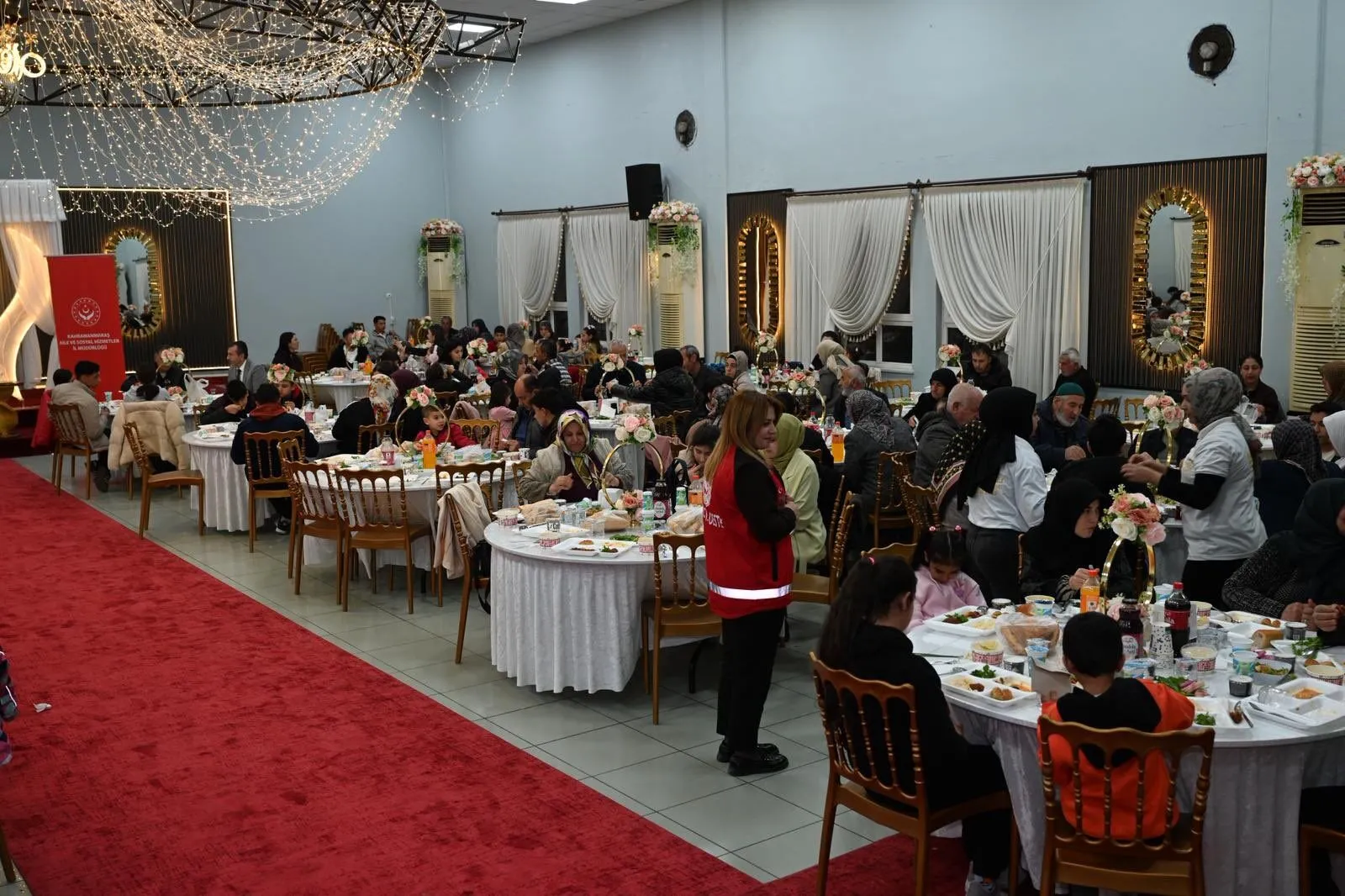 Kahramanmaras Turkoglunda Yetim Cocuklarla Iftar Bulusmasi