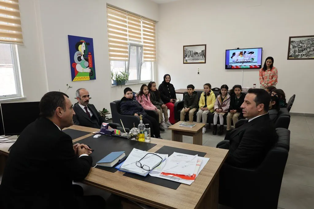 Kahramanmarasta Ilkokul Ogrencilerinden Bayram Ziyareti1