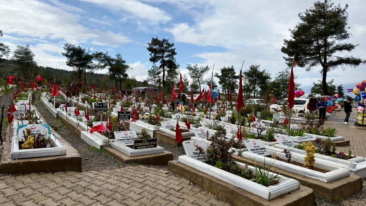 Kahramanmarasta Kapicam Ring Seferleri Tamamlandi Binlerce Kisi Tasindi 3