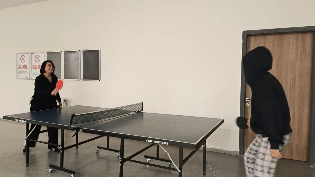 Onikisubat Yurdunda Masa Tenisi Kursu Devam Ediyor 4