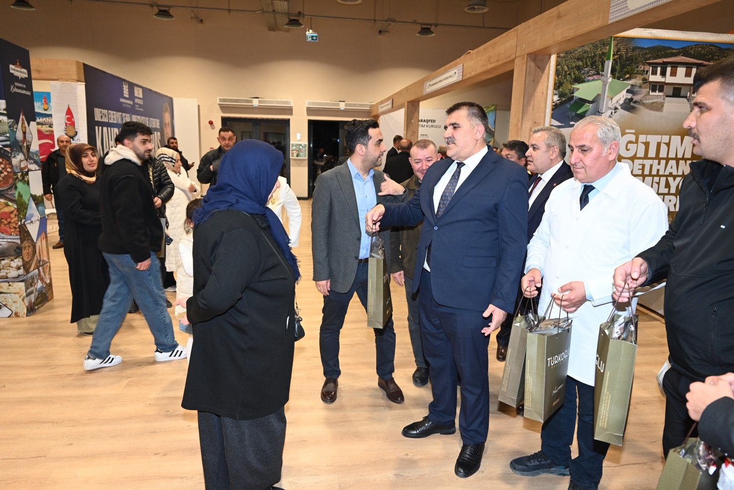 670484310 18431898991136337 881350815430461777 N