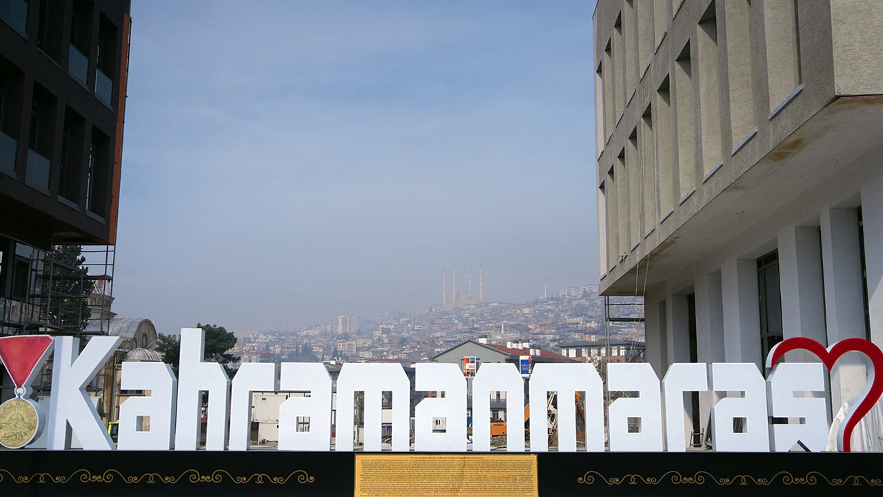 Kahramanmaraş'ı ikiye böldü! Herkes şaşkın
