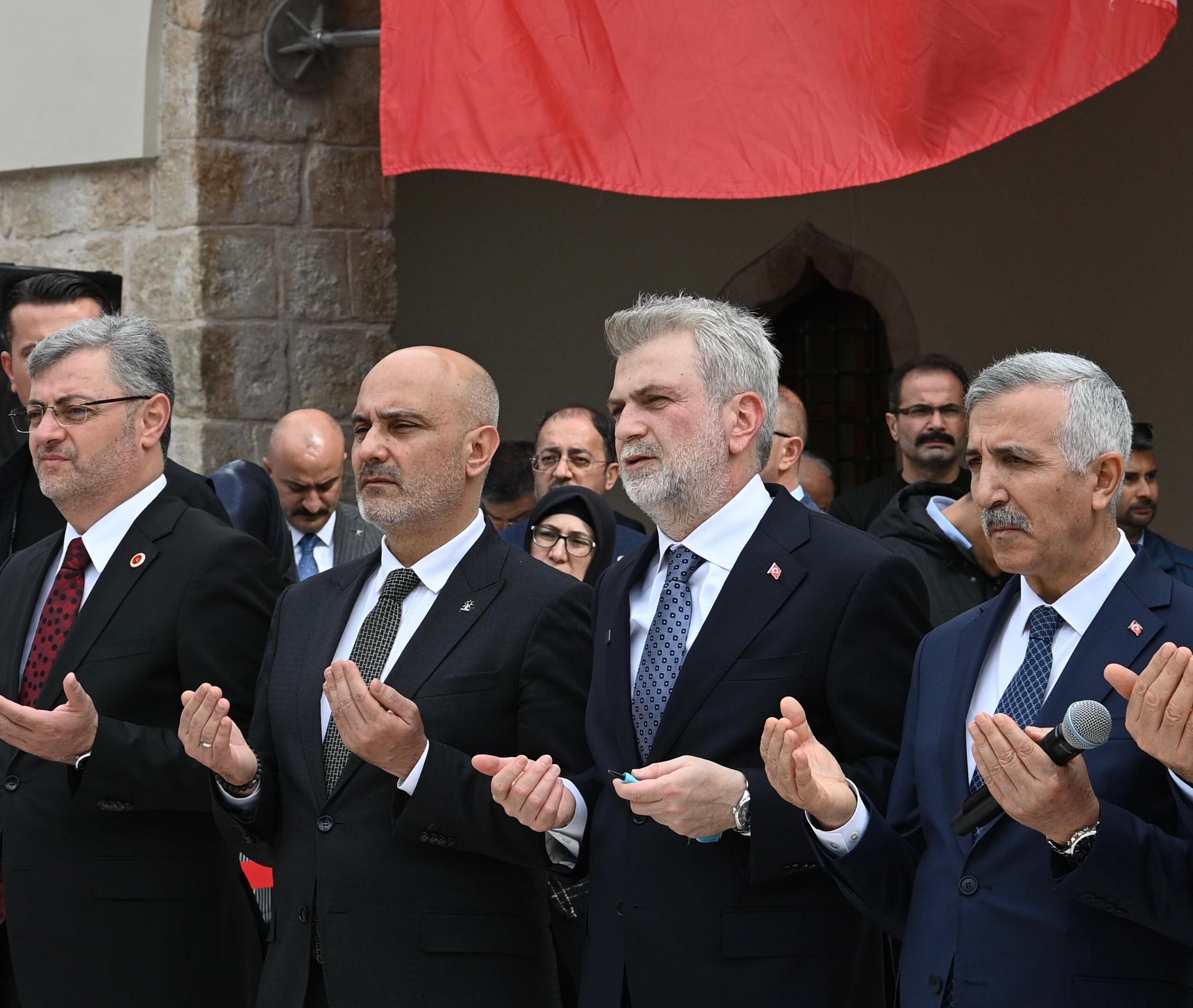 Açılış (5)