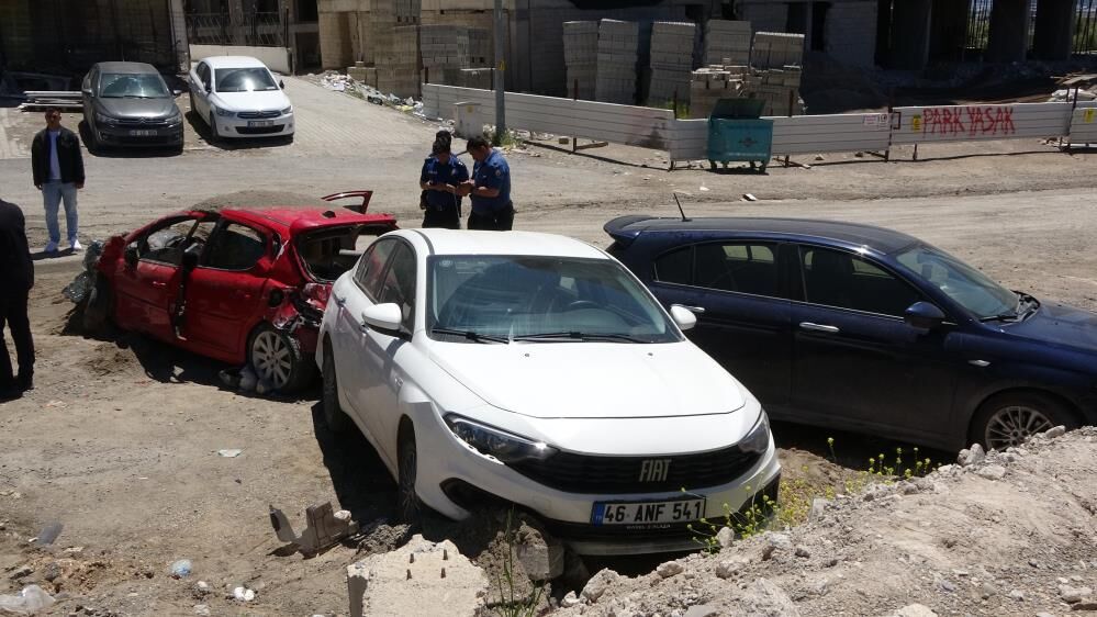 Dogukent Mahallesi Trafik Kazasi Freni Patlayan Kamyon 7 Araci Bicti6