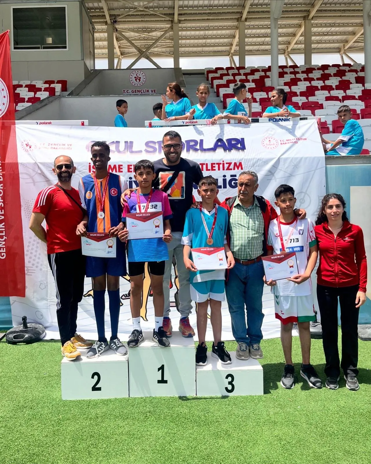 Kahramanmaraşlı Nihat Karslı Atletizmde Türkiye Şampiyonu Oldu1