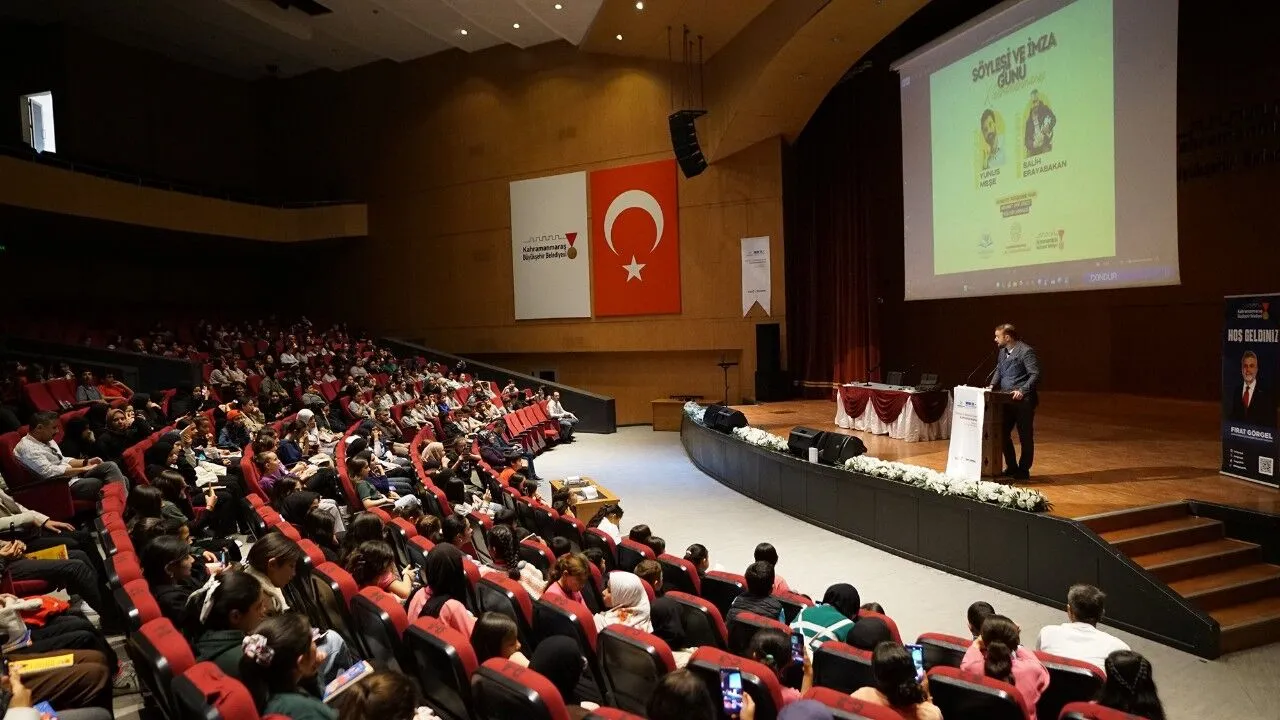 Kahramanmarasta Salih Erayabakan Ve Yunus Mese Cocuklarla Bulustu 4