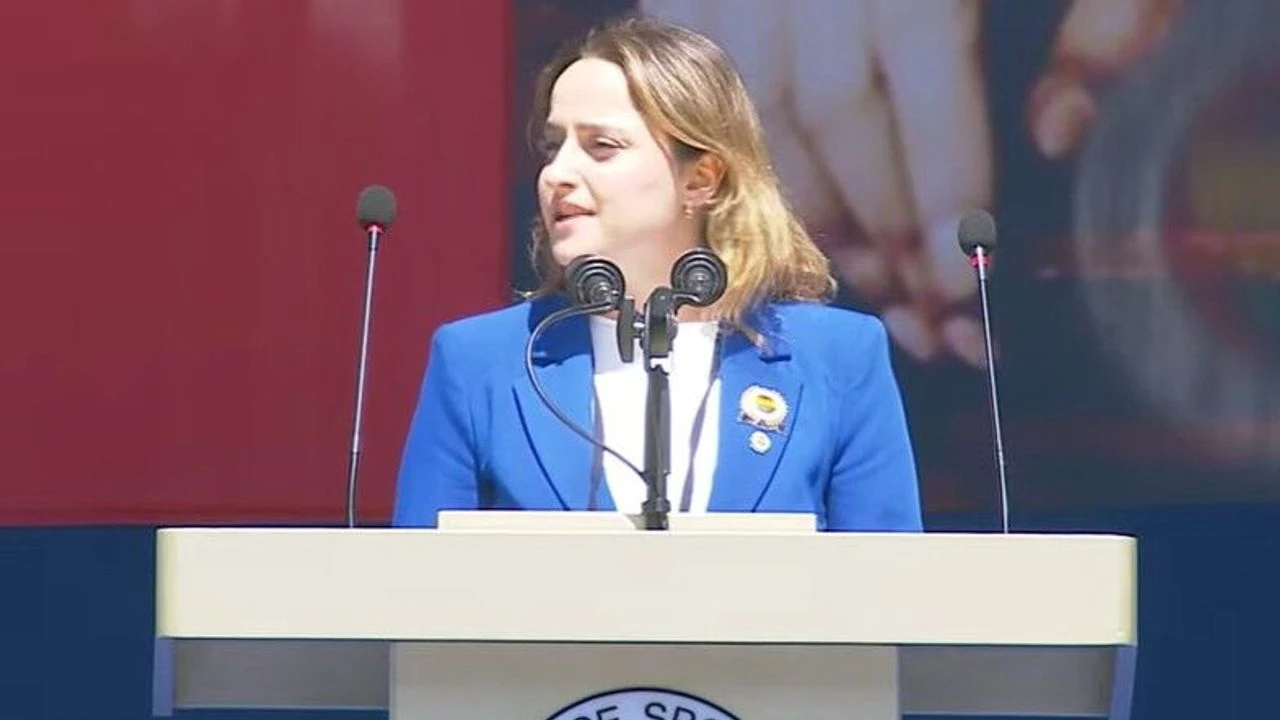 Gizem Özcan kimdir? Fenerbahçe kongresinde Aziz Yıldırım'a neler söyledi?