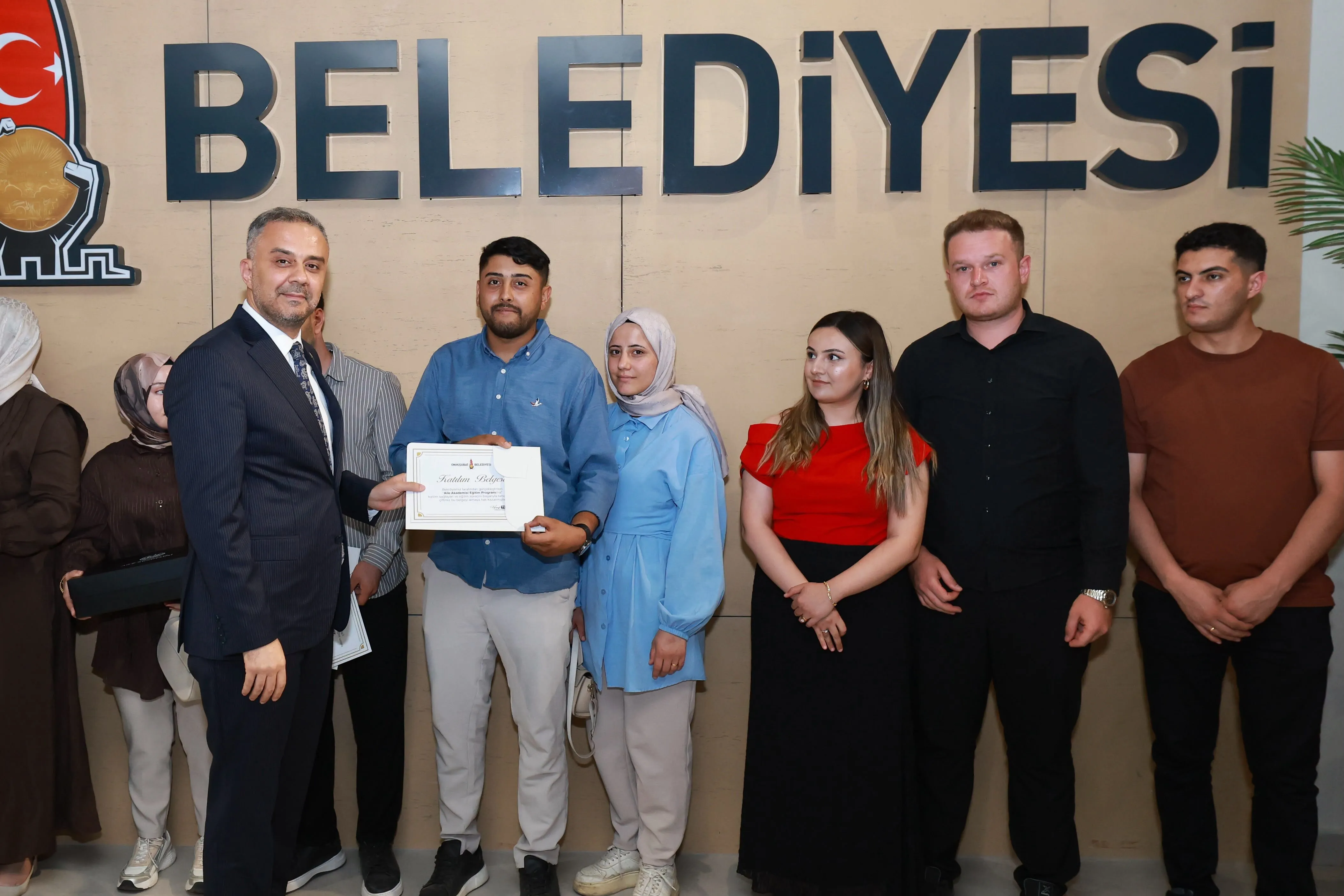Mutlu Yuvanin Sirri Onikisubat Belediyesi Evlilik Okulu Egitimi Tamamlandi (4)