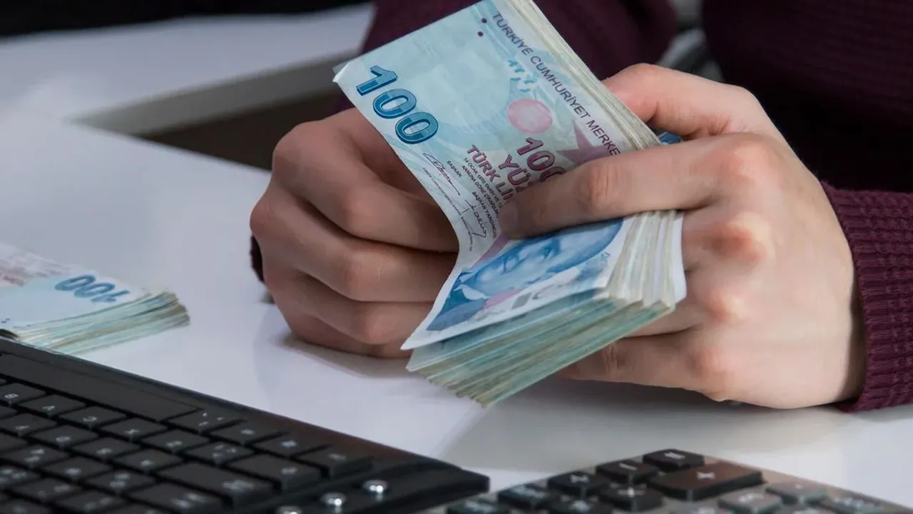 Kahramanmaraşlı Eğitimcilere Gece Yarısı Müjdesi! Ödemeler 9 Bin 500 TL’yi Bulacak