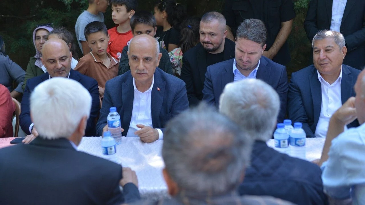 Vahit Kirişci Türkoğlu'nda vatandaşlarla buluştu: Talepler tek tek dinlendi