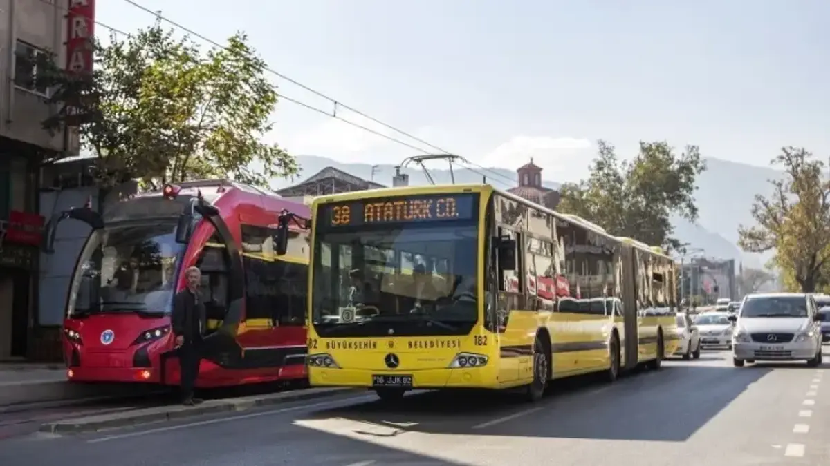 30 Ağustos 2026 Bursa'da otobüsler ücretsiz mi? BURULAŞ metro ve tramvay bedava mı?