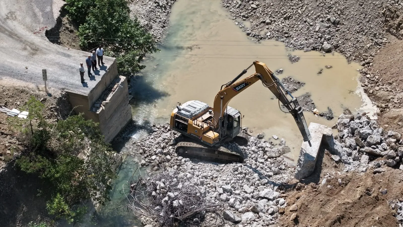 Kahramanmaraş Andırın'da 53 Yıllık Köprü Yenileniyor