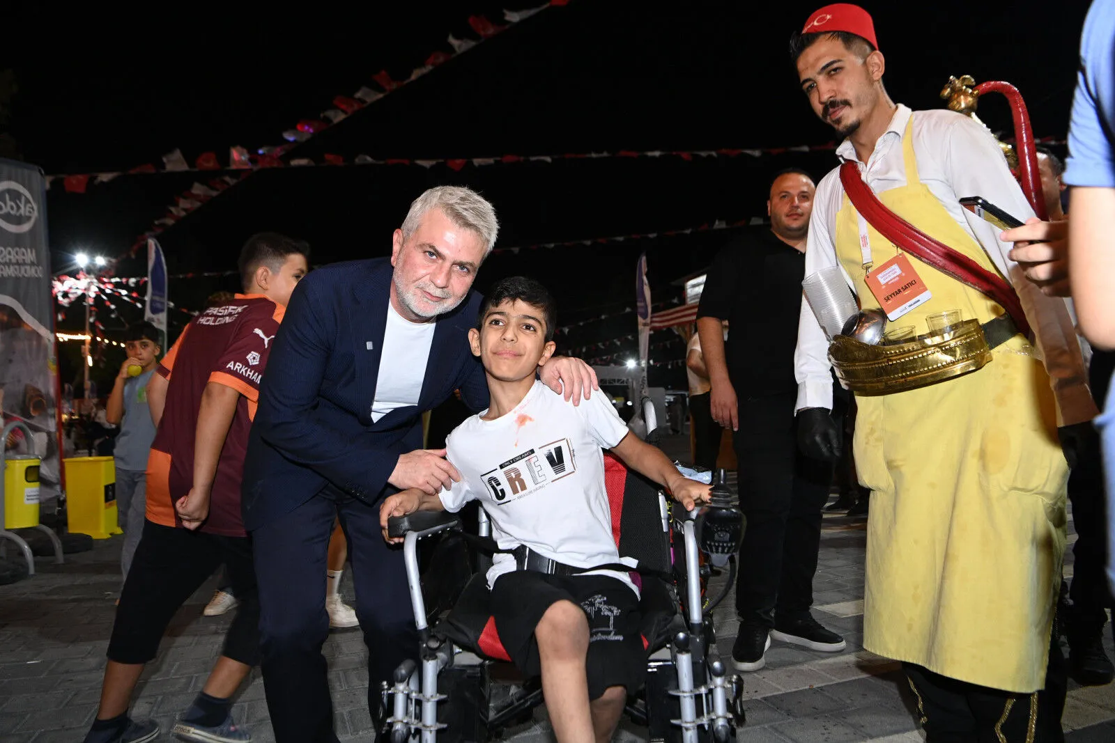 Baskan Gorgel Agustos Fuarinda Esnaf Ve Vatandaslarla Bulustu 1