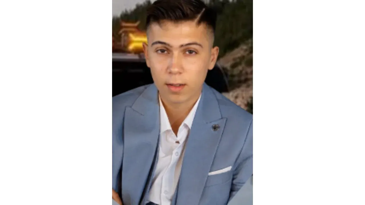 İsmail Demirkol Kimdir, Neden Vefat Etti? Ezine'yi Yasa Boğan Acı Kayıp
