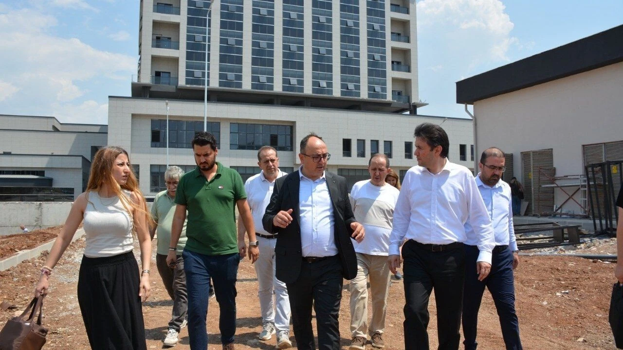 Saglik Bakanligi Yetkilisi Kahramanmarasta Hastaneleri Inceledi 5