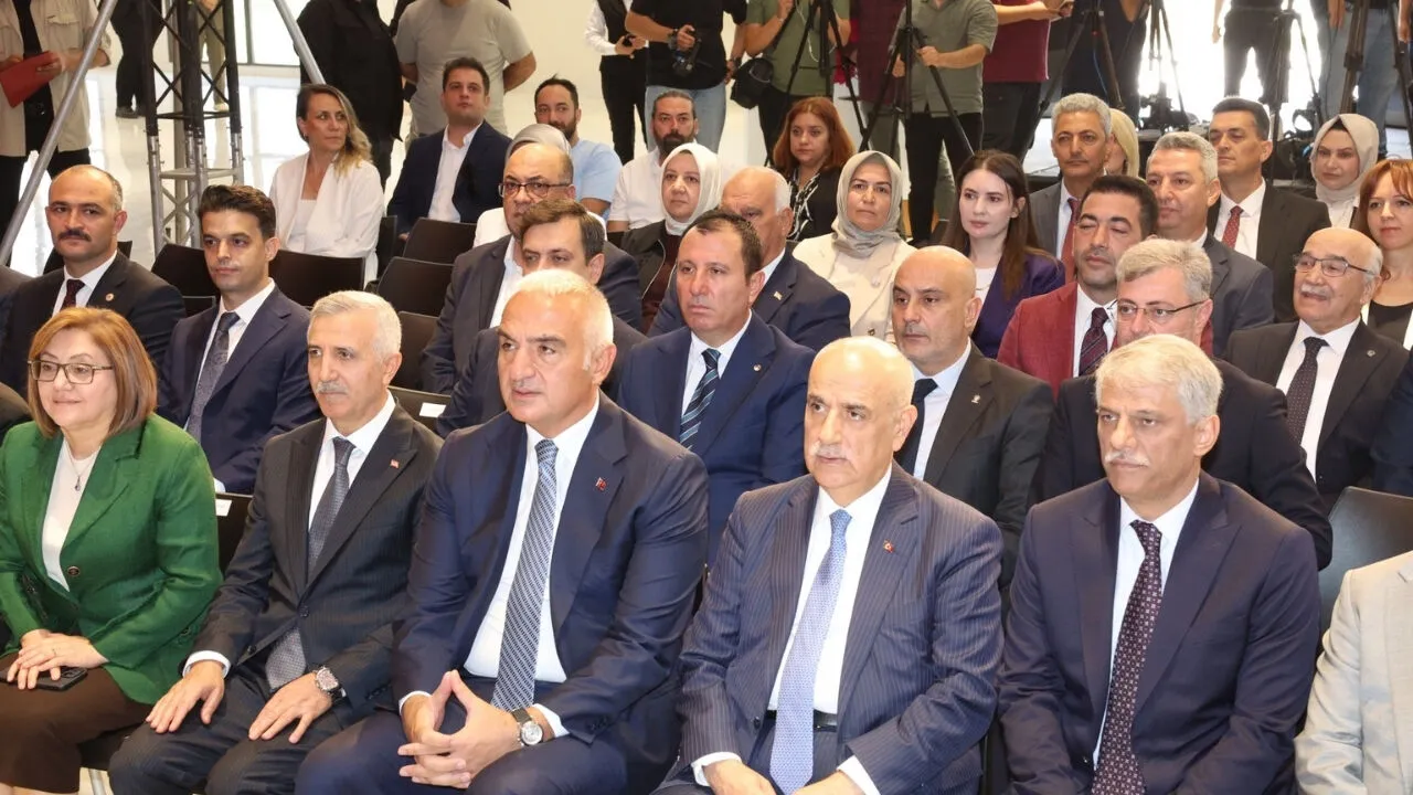 Deprem Bolgesindeki 11 Ilin Temsilcileri Kmtsoda Bulustu 1